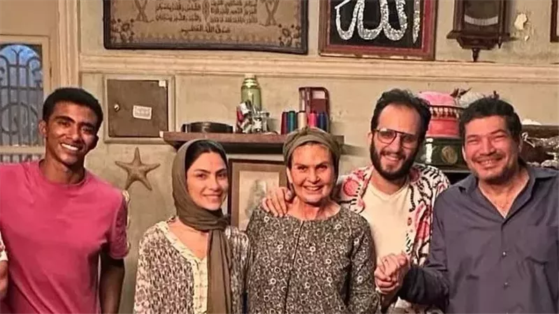 فريق عمل فيلم 