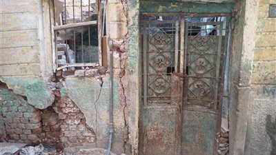 هلع في سوق اللبن بالمحلة الكبرى بسبب أعمال حفر غير شرعية داخل منزل قديم
