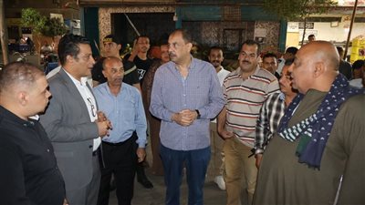 محافظ سوهاج يتفقد مشروعات التطوير والتجميل بشوارع المدينة 