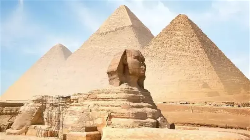 الأهرامات