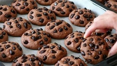 كوكيز الشوكولاتة بـبيضة واحدة فقط.. وصفة مذهلة لـ30 قطعة لذيذة وشهية لأطفالك