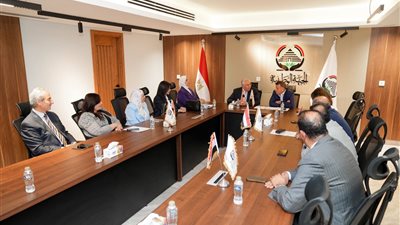 أمانة الصحة بالجبهة الوطنية تعقد أولى اجتماعاتها بحضور الأمين العام للحزب