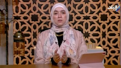 هل النوم طول النهار في رمضان يُفسد الصيام؟.. دينا أبو الخير تجيب
