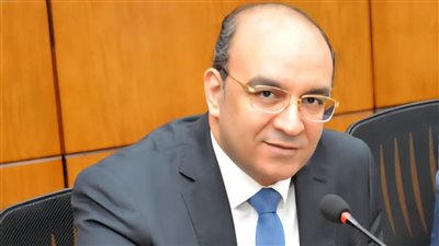 نجاح جراحة دقيقة لإنقاذ شاب من الشلل بالدقهلية.. تفاصيل
