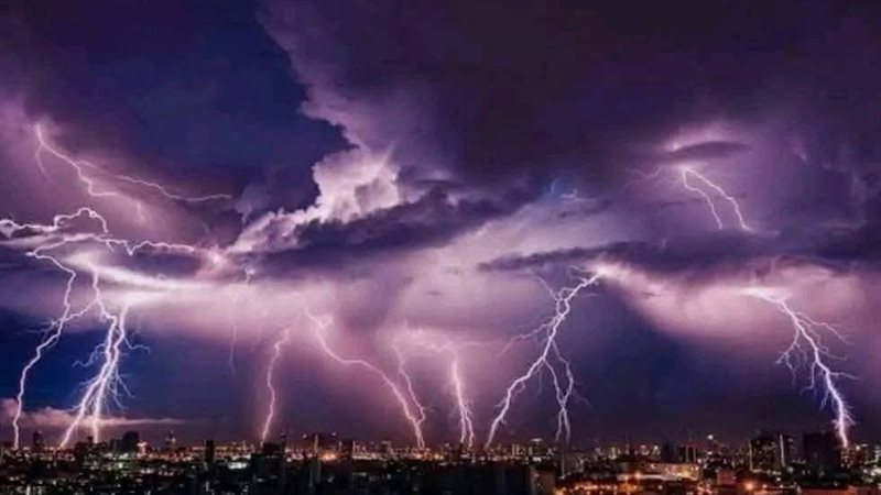 عاصفة