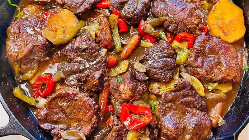 طاجن اللحمة الموزة بالخضار