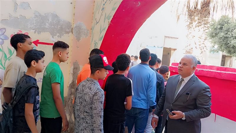 وكيل تعليم الفيوم يتابع الامتحانات