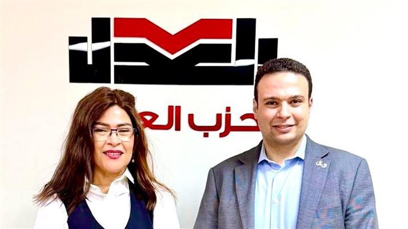 فاطمة ناعوت وعبد المنعم إمام رئيس حزب العدل