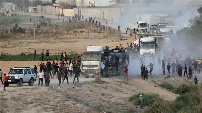 قصف المساعدات الإنسانية في غزة