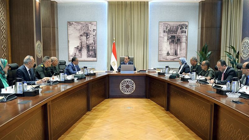 خلال الاجتماع 