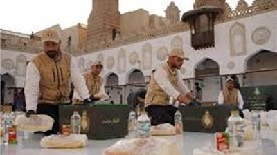بيت الزكاة يقدم 4000 وجبة إفطار للصائمين بالجامع الأزهر يوم عرفة