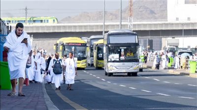 أمانة مكة تعيد تهيئة مشعر منى استعدادا لعودة الحجاج من عرفات