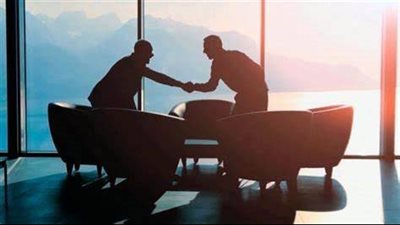 الإفتاء تحذر من البيع والشراء بين نفس الطرفين في مجلس واحد: 