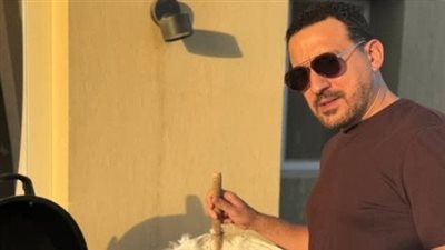 بروفيسور المشويات.. دياب يحتفل بعيد الأضحى على طريقته الخاصة