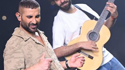أحمد سعد يشعل حفله في العلمين الجديدة بعد أداءه مناسك الحج (صور)