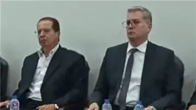 وزير البترول يؤدي واجب العزاء في شهيد الشهامة بالعاشر من رمضان