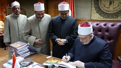 وكيل الأزهر يعتمد نتيجة الدور الأول لشهادات القراءات