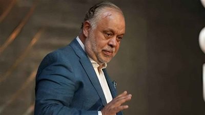 أشرف زكي عن احتجاز إلهام شاهين وهالة سرحان بالعراق: كويسين وهنحاول نوصل لحل