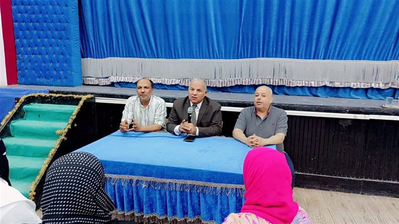 الدكتور خالد قبيصى وكيل وزارة تعليم الفيوم أثناء اللقاء