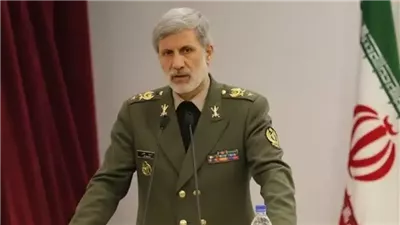 خامنئى يعلن تعيين اللواء حاتمي قائداً عاماً للجيش الإيراني