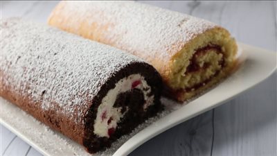 فرحي أطفالك بمذاق حلو.. خطوات تحضير السويسرول الهش