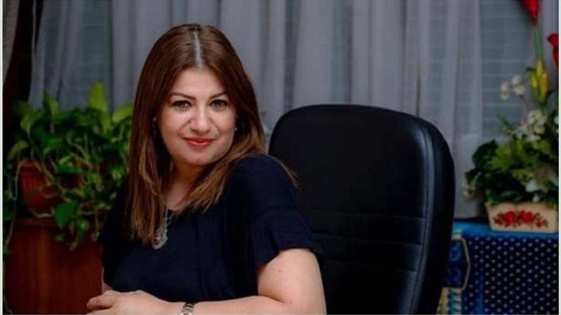 خبيرة الأبراج عبير فؤاد 