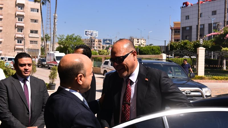 وزير العمل 