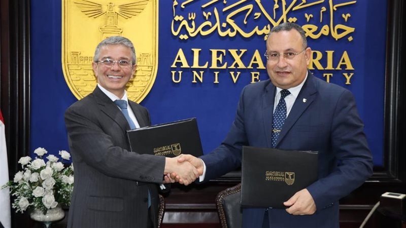 رئيس مصلحة الجمارك ورئيس جامعة الإسكندرية