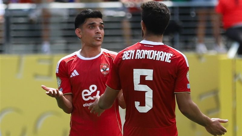 لاعبو الأهلي