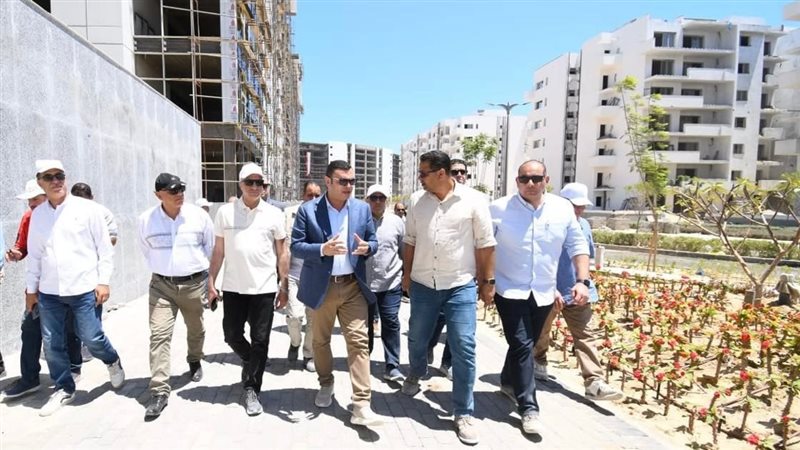 وزير الإسكان