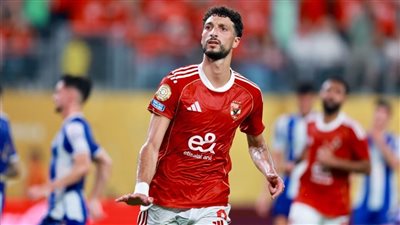 ثلاثة أضعاف راتبه.. عرض مغري لـ وسام أبو علي للرحيل عن الأهلي