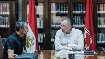 اجتماع عاصف بين مجلس إدارة الأهلي وريبييرو بشأن الراحلين (خاص)
