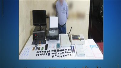 اعترافات نصاب الجيزة: احتال بتأشيرات مزيفة وأختام حكومية مزورة 
