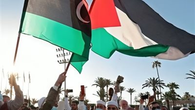 قطع رقبة إسرائيل بسيف القذافي.. قانون ليبى يعاقب المتعاملين مع إسرائيل