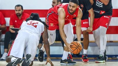 الأهلي يهزم الزمالك في ربع نهائي دوري مرتبط كرة السلة