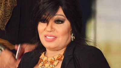 فيفي عبدة تواسي وائل الدحدوح في استشهاد أسرته: «في الجنة ونعيمها»