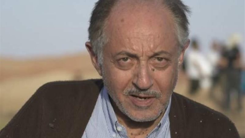 الفنان القدير عبد العزيز مخيون