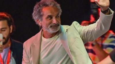 من جديد.. باسم يوسف يفاجئ جمهوره فى سيدني برقص الدبكة الفلسطينية