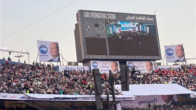 الرئيس السيسي يصل إستاد القاهرة لحضور مؤتمر «تحيا مصر وفلسطين»