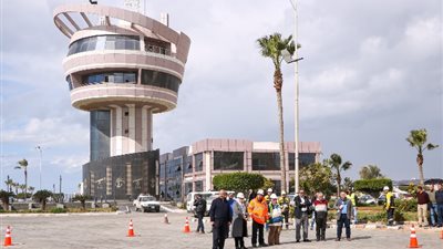 ميناء دمياط يستقبل 12 سفينة بضائع خلال 24 ساعة