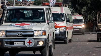 الصليب الأحمر يتسلم المحتجزين لدى حماس وفي طريقه للجانب المصري