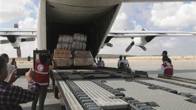 وصول 5 طائرات مساعدات تصل مطار العريش تمهيدا لنقلها إلى غزة
