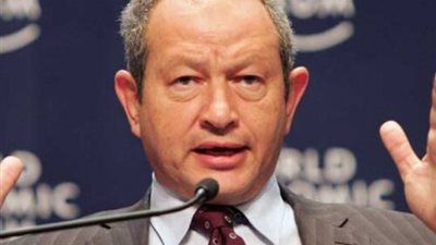 نجيب ساويرس لأحد متابعيه على السوشيال: «إنت كداب.. وأنا ضد قتل الأطفال»