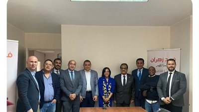 المرشح الرئاسي فريد زهران يلتقي وفد بالحزب الليبرالي المصري