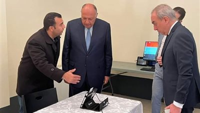 شكري يتفقد الاستعدادات النهائية للانتخابات الرئاسية للمصريين بالخارج