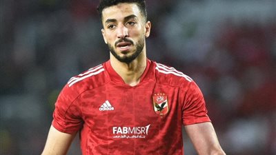 تطورات جديدة في إصابة لاعب الأهلي محمد عبد المنعم