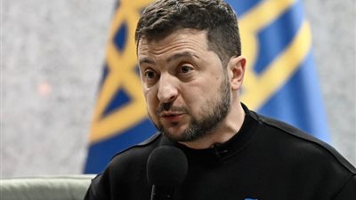 الرئيس الأوكراني يعلن عن ممر جديد للحبوب في البحر الأسود