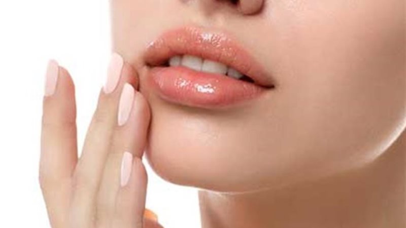 علاج تشقق الشفاه