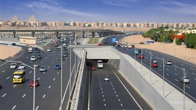 غلق طريق أسفل كوبري 8 بطريق الواحات لمدة يومين