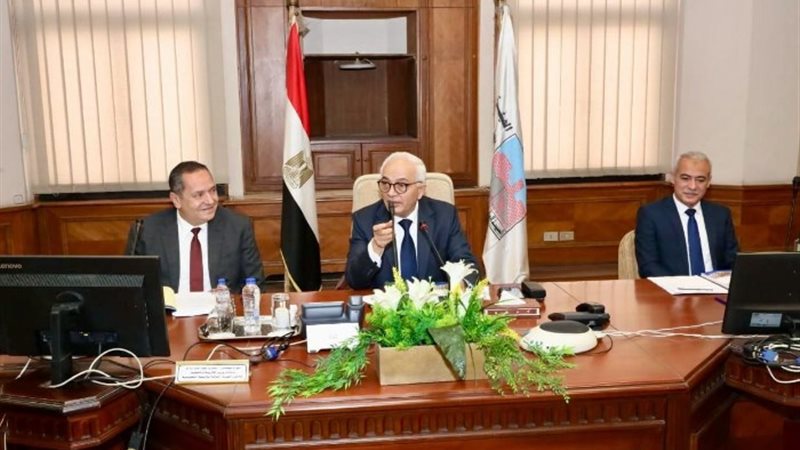 الدكتور رضا حجازي وزير التربية والتعليم والتعليم الفني